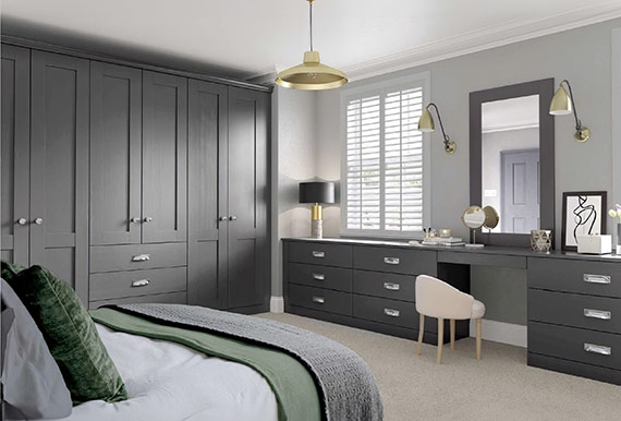 Image showing the 5-piece Fenwick Bedroom in Legno Graphite